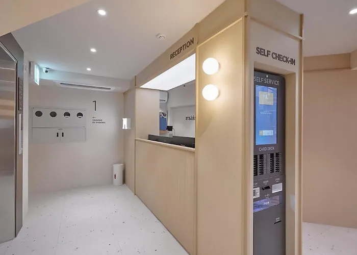 Hotel Maison De Centum 3*
