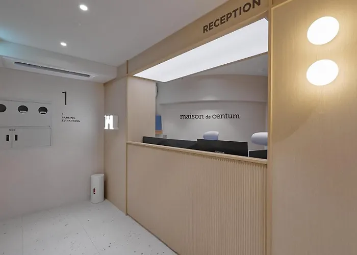Maison De Centum 3*