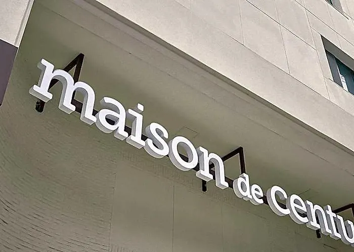 Hotel Maison De Centum 3*